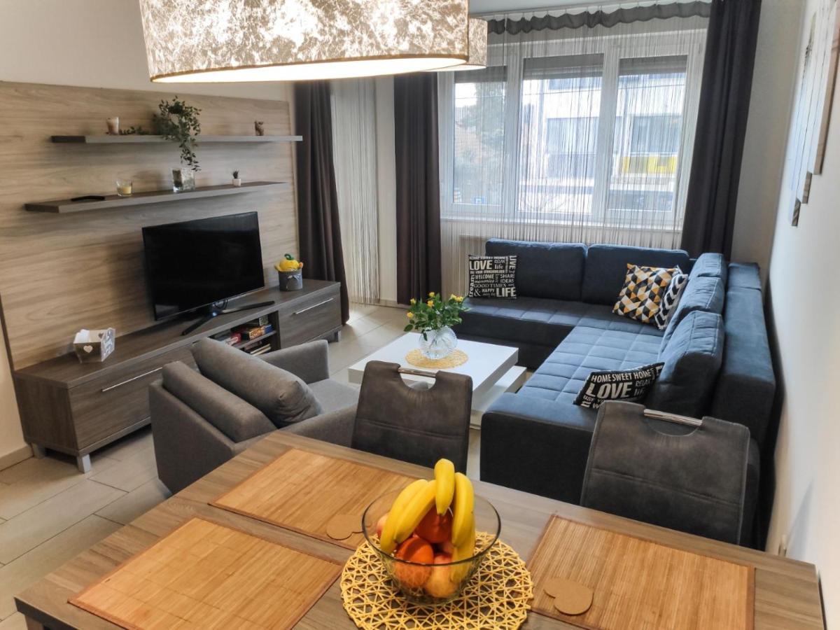 Sárvár Holiday Apartman מראה חיצוני תמונה
