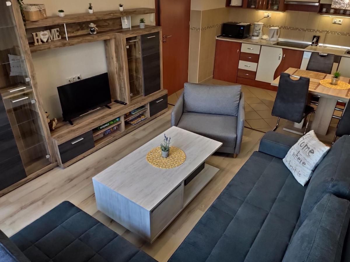 Sárvár Holiday Apartman מראה חיצוני תמונה