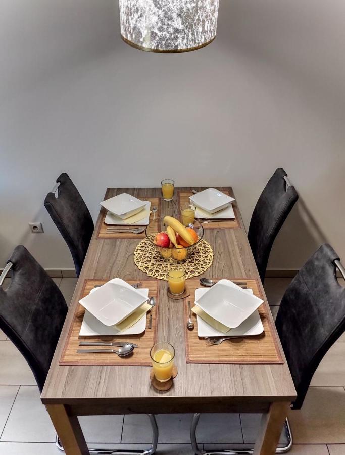 Sárvár Holiday Apartman מראה חיצוני תמונה