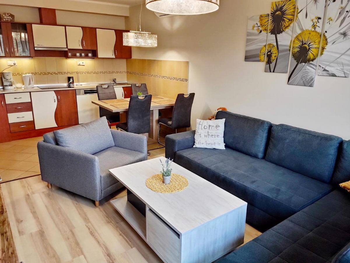 Sárvár Holiday Apartman מראה חיצוני תמונה