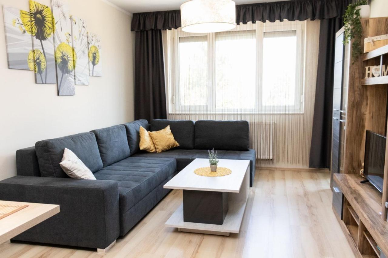 Sárvár Holiday Apartman מראה חיצוני תמונה