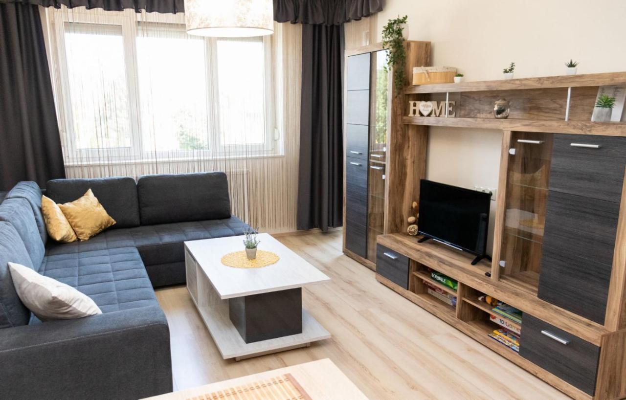 Sárvár Holiday Apartman מראה חיצוני תמונה