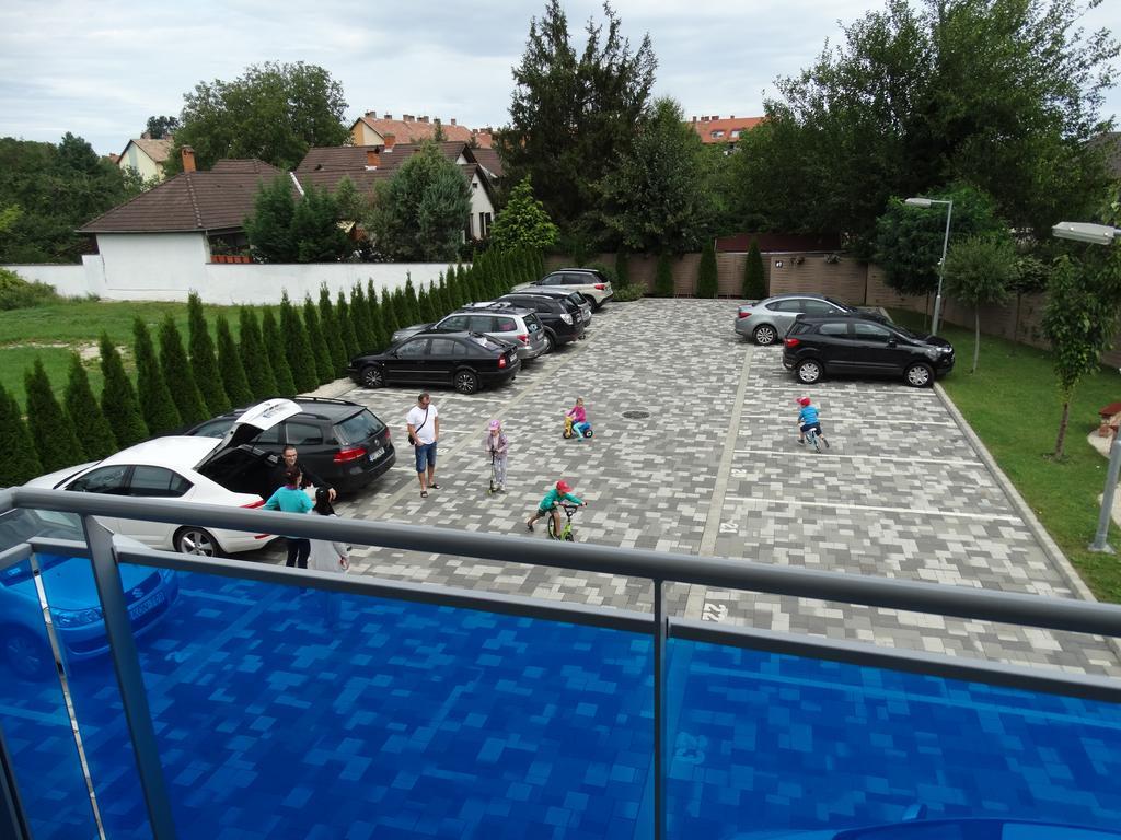 Sárvár Holiday Apartman מראה חיצוני תמונה